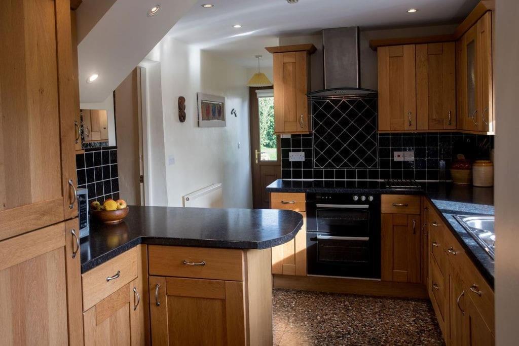 Perfect Cottage Retreat Near The Brecon Beacons Llanwrda Exterior photo